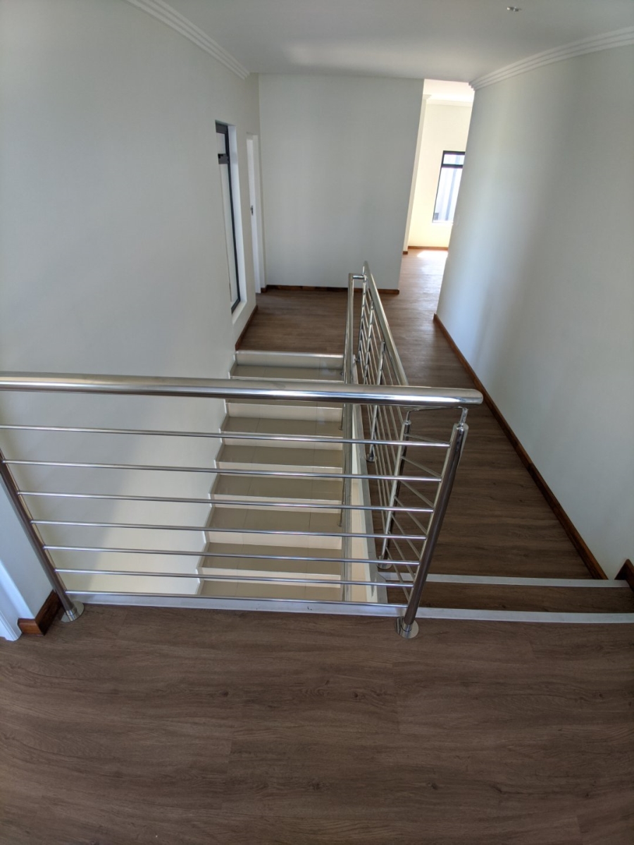 4 Bedroom Property for Sale in Kidds Beach Eastern Cape